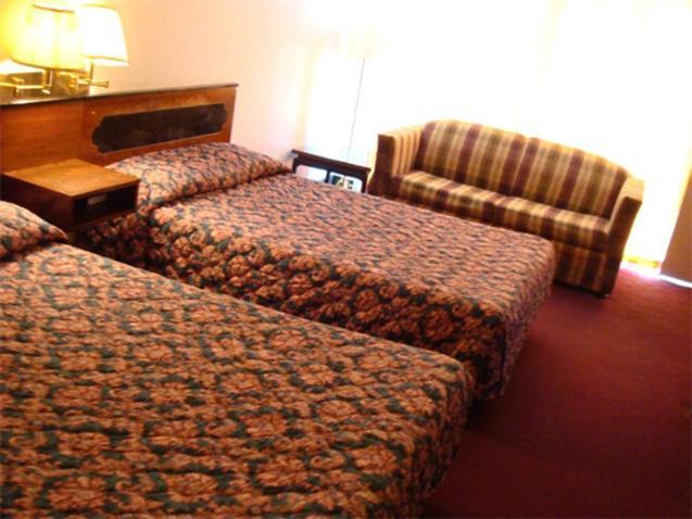 Gray Plaza Motel Benton Exterior foto